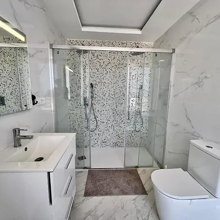 Villa Bella Vista- Luxury Ocean & Mountain Views