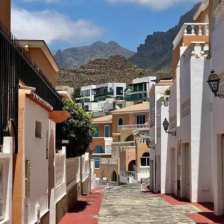 Bella Vista- Luxury Ocean & Mountain Views Villa